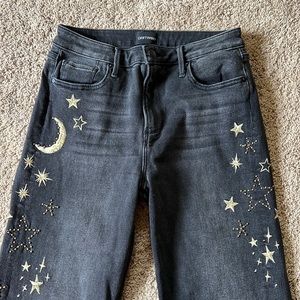 Driftwood Black embroidered wide leg jeans. NWOT. Size 26.